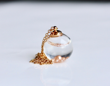 Terrarium Kette Perlen im Wasser